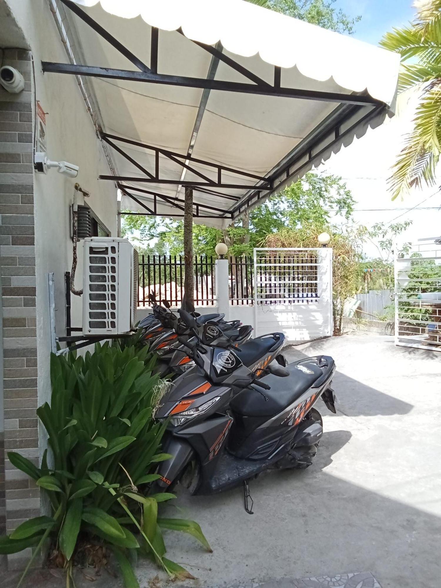 Yoo Darius' Residences Moalboal Extérieur photo
