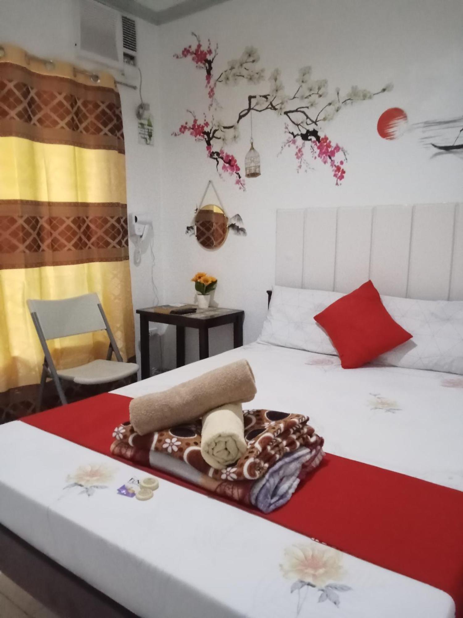 Yoo Darius' Residences Moalboal Extérieur photo